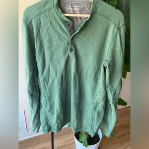 Eddie Bauer Men’s Green Thermal Henley Size M